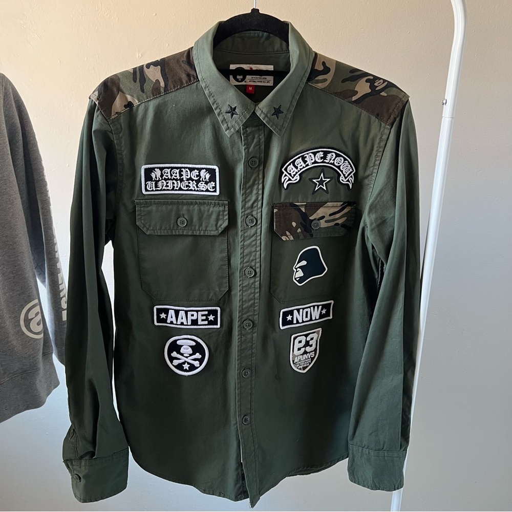 AAPE by A Bathing Ape long sleeve button down shirt in army green size M 175 92A